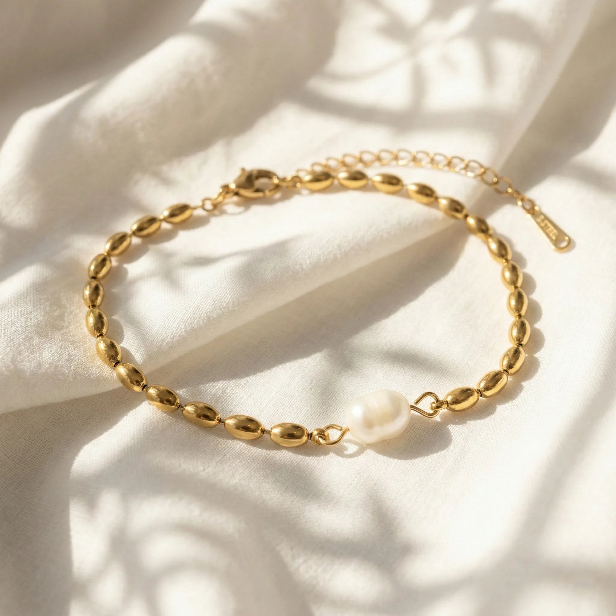 The LUNA Solitaire Bracelet